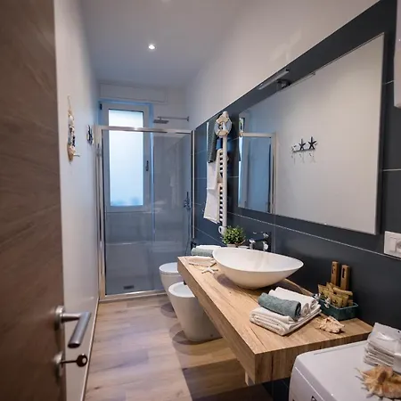 Elegant House By The Sea - 50 Meters From The ,near Portofino *